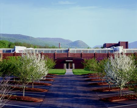Dia:Beacon | Museum | Maurice D. Hinchey Hudson River Valley